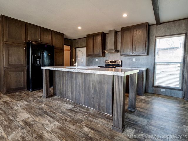 2109 Hawk Lane, Kingston, OK 73439