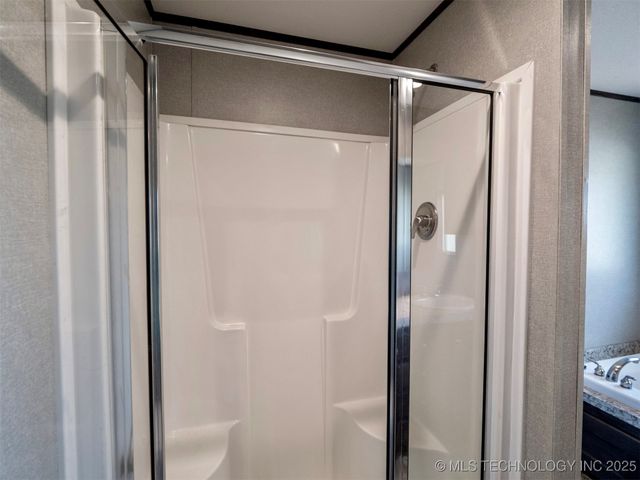 2109 Hawk Lane, Kingston, OK 73439