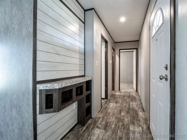 2109 Hawk Lane, Kingston, OK 73439