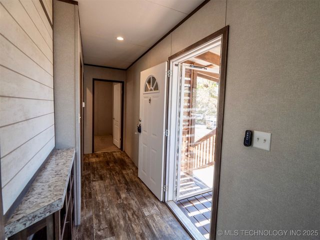 2109 Hawk Lane, Kingston, OK 73439