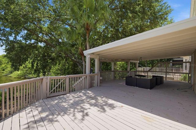 1837 BRILAND STREET, Tarpon Springs, FL 34689