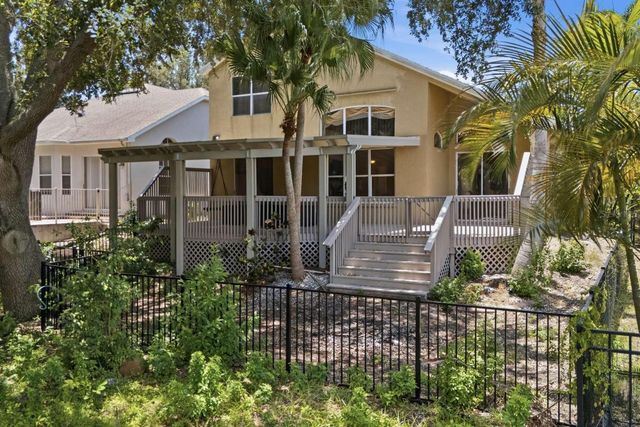 1837 BRILAND STREET, Tarpon Springs, FL 34689