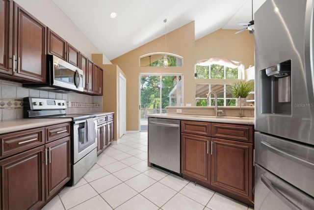 1837 BRILAND STREET, Tarpon Springs, FL 34689