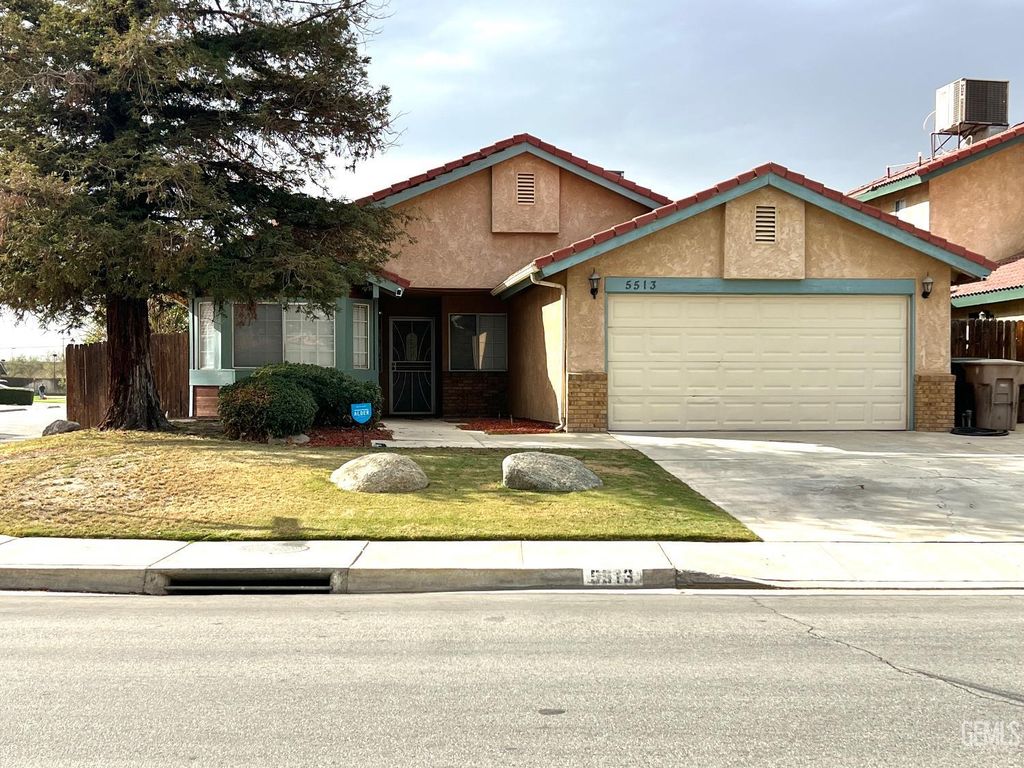 5513 Silver Crossing Street, Bakersfield, CA 93313