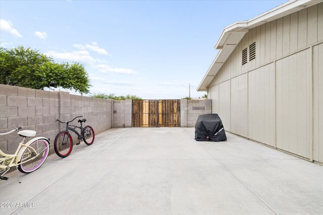 2265 W BOSTON Street, Chandler, AZ 85224