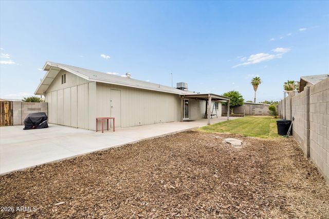 2265 W BOSTON Street, Chandler, AZ 85224
