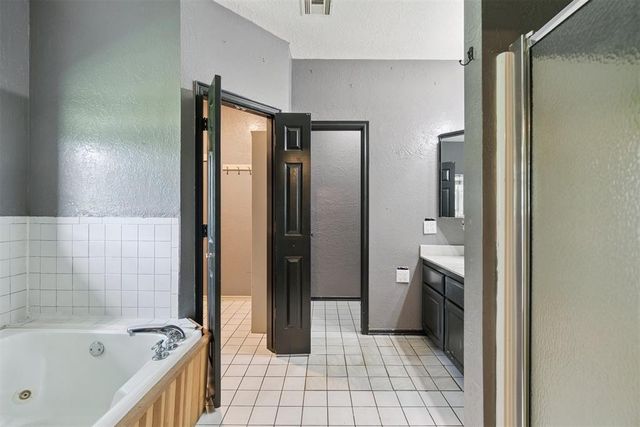 29049 Oilfield Trash Road, Newalla, OK 74857