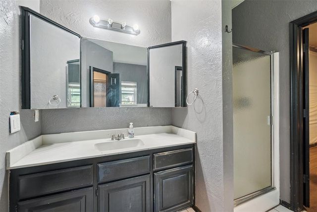 29049 Oilfield Trash Road, Newalla, OK 74857