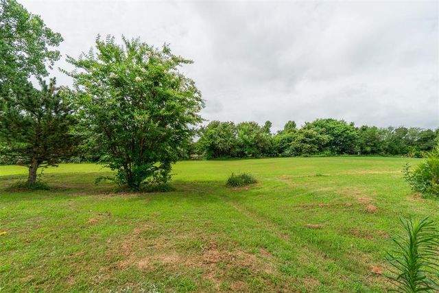 29049 Oilfield Trash Road, Newalla, OK 74857