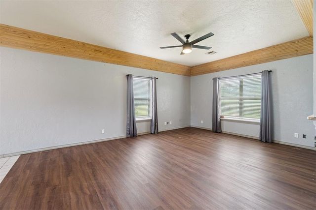 29049 Oilfield Trash Road, Newalla, OK 74857