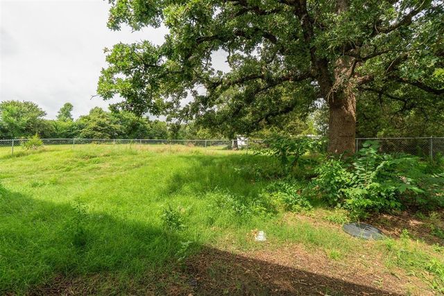 29049 Oilfield Trash Road, Newalla, OK 74857