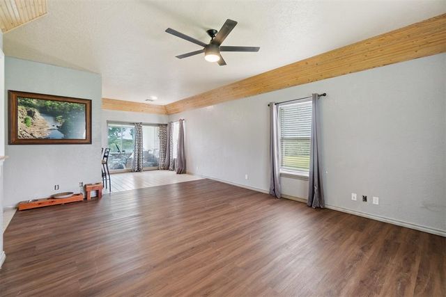 29049 Oilfield Trash Road, Newalla, OK 74857