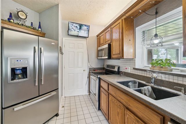 29049 Oilfield Trash Road, Newalla, OK 74857