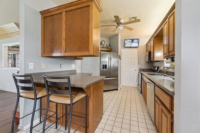 29049 Oilfield Trash Road, Newalla, OK 74857