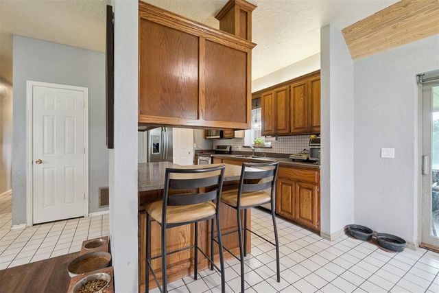 29049 Oilfield Trash Road, Newalla, OK 74857