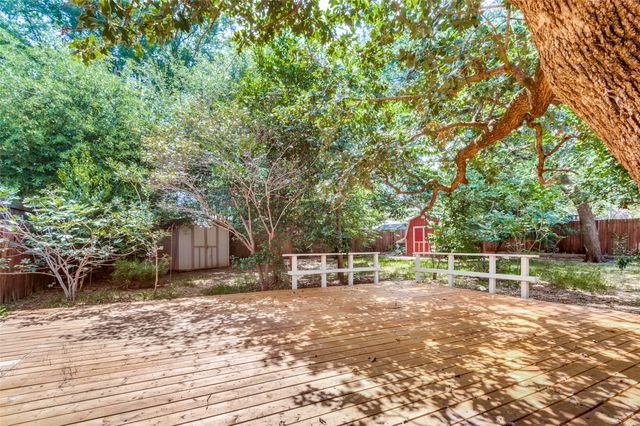 905 Ridgewood Terrace, Arlington, TX 76012