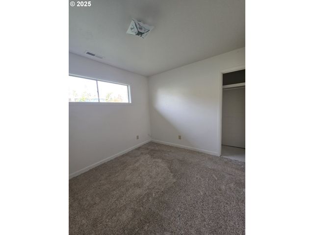 151 Nw SHERRY St, Winston, OR 97496