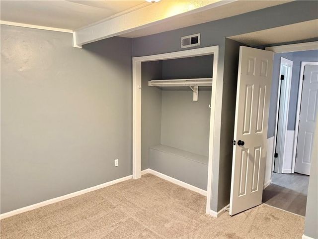 10031 E Wilson Road, Independence, MO 64053