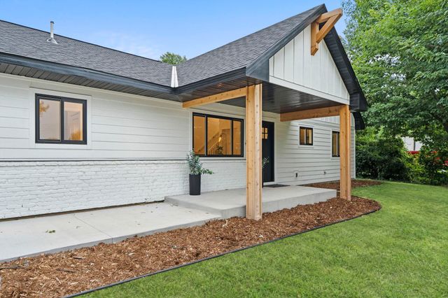 9931 Quince Street NW, Coon Rapids, MN 55433