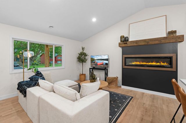 9931 Quince Street NW, Coon Rapids, MN 55433