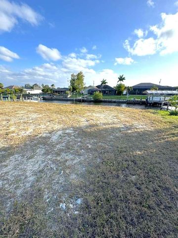 404 SE 29th Street, Cape Coral, FL 33904