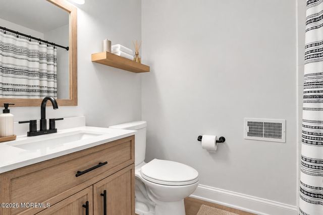 127 Evergreen Court, Freehold, NJ 07728