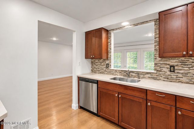 127 Evergreen Court, Freehold, NJ 07728