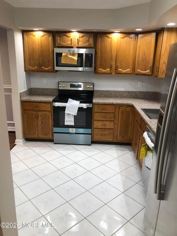 126 Concordia Circle 126G, Monroe, NJ 08831