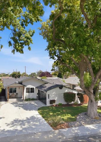 2133 Santa Cruz Avenue, Santa Clara, CA 95051