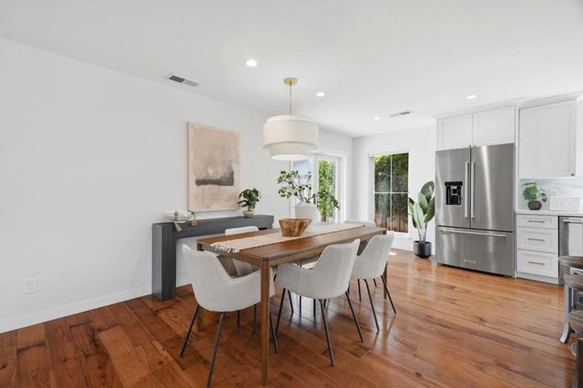 2133 Santa Cruz Avenue, Santa Clara, CA 95051