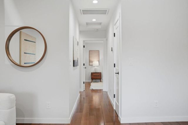 2133 Santa Cruz Avenue, Santa Clara, CA 95051