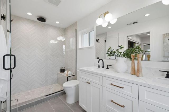 2133 Santa Cruz Avenue, Santa Clara, CA 95051