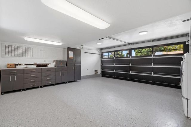 2133 Santa Cruz Avenue, Santa Clara, CA 95051