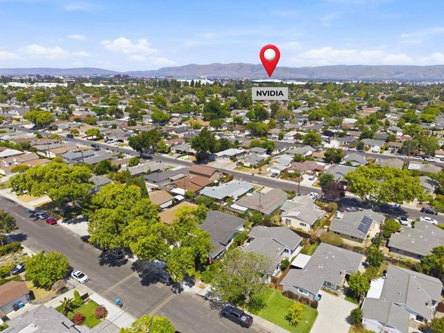 2133 Santa Cruz Avenue, Santa Clara, CA 95051