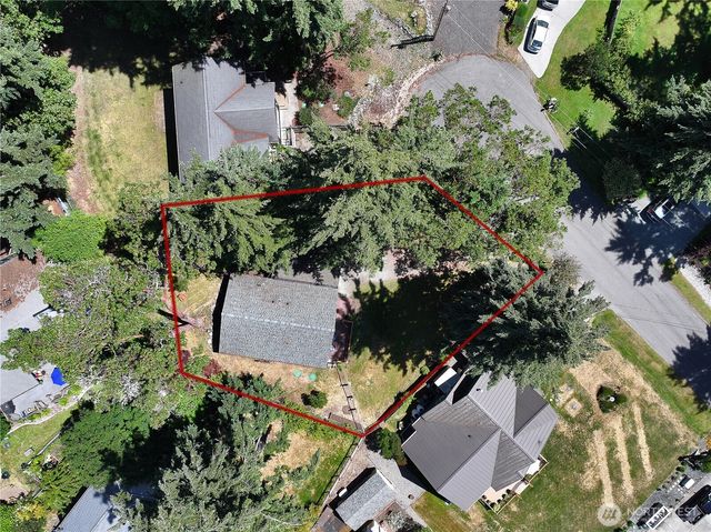 569 Otter Way, Freeland, WA 98249
