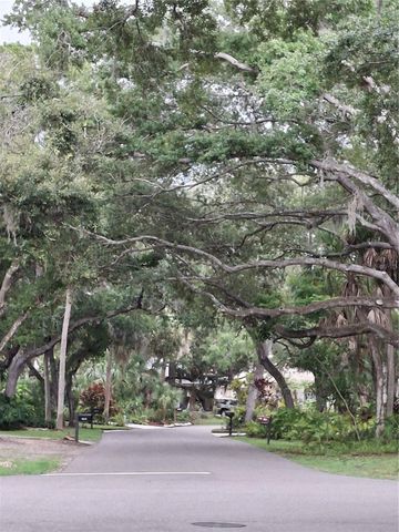4424 FRIAR TUCK LANE, Sarasota, FL 34232