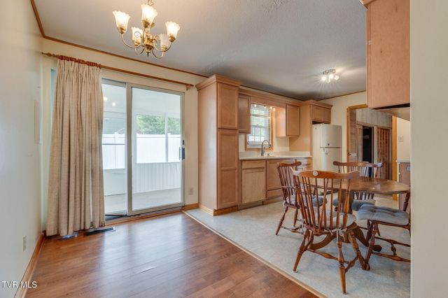 132 Cherrywood Lane, Bristol, TN 37620