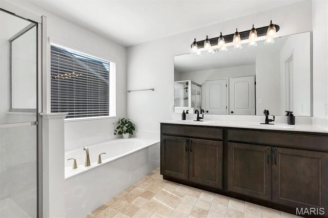 320 Race Horse Lane, Wentzville, MO 63385