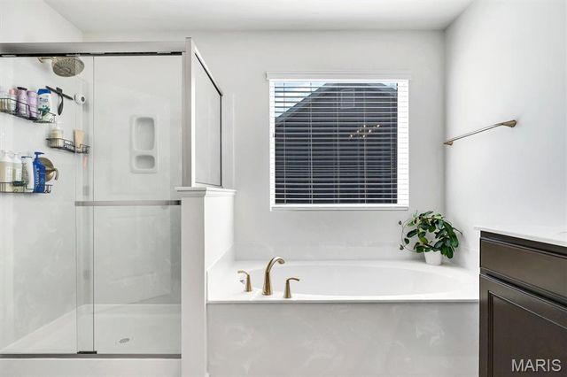 320 Race Horse Lane, Wentzville, MO 63385