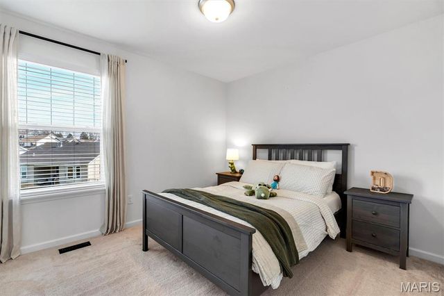 320 Race Horse Lane, Wentzville, MO 63385