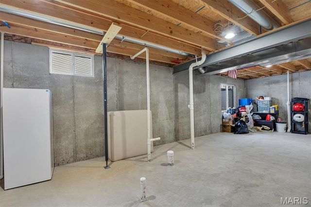 320 Race Horse Lane, Wentzville, MO 63385