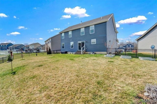 320 Race Horse Lane, Wentzville, MO 63385