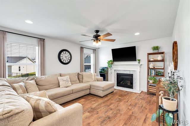 320 Race Horse Lane, Wentzville, MO 63385