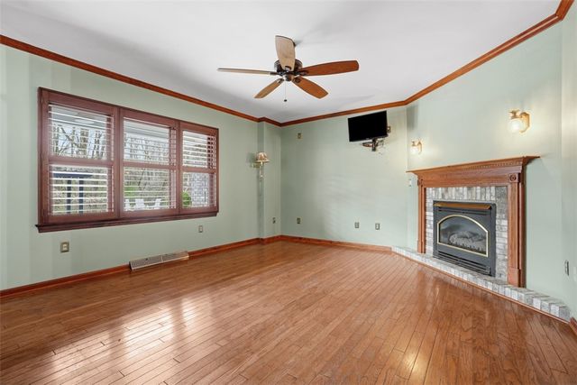 750 Adele Dr, North Huntingdon, PA 15642