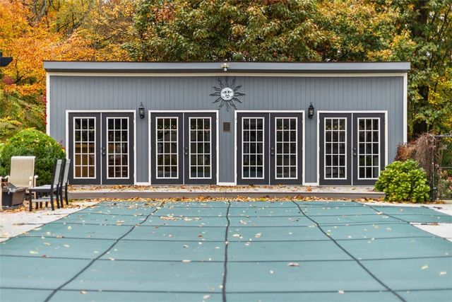 750 Adele Dr, North Huntingdon, PA 15642