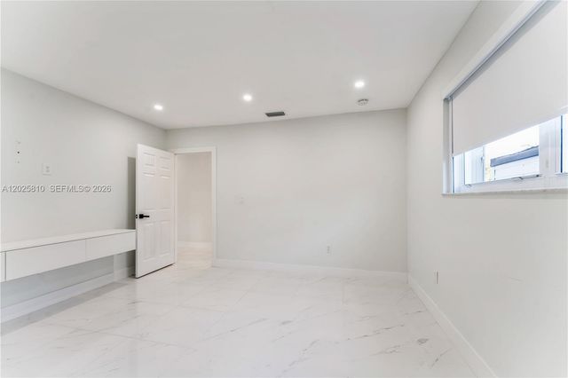 1446 Scott St, Hollywood, FL 33020