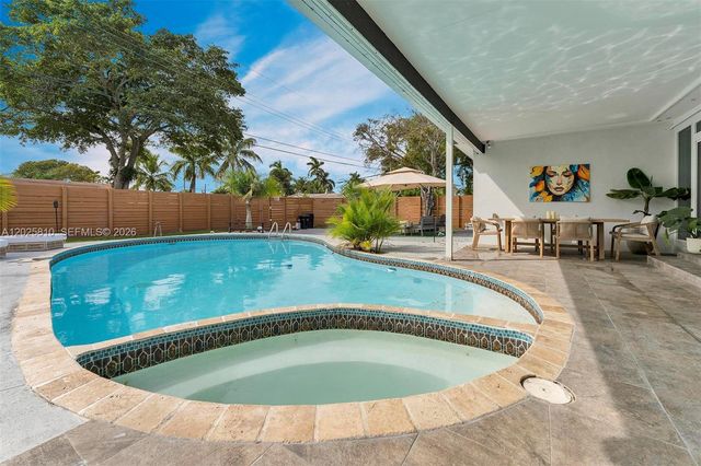 1446 Scott St, Hollywood, FL 33020