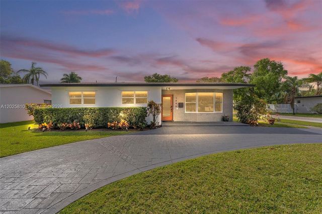 1446 Scott St, Hollywood, FL 33020