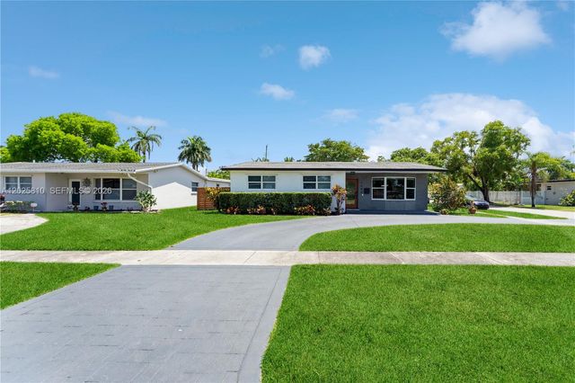 1446 Scott St, Hollywood, FL 33020