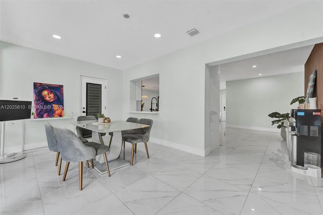 1446 Scott St, Hollywood, FL 33020